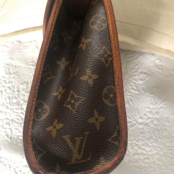 Authentic Louis Vuitton Bel Air PM , letter of authenticity made in France - Picture 3 of 7